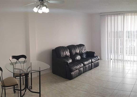 5th image of 500 Executive Center Dr APT 5C