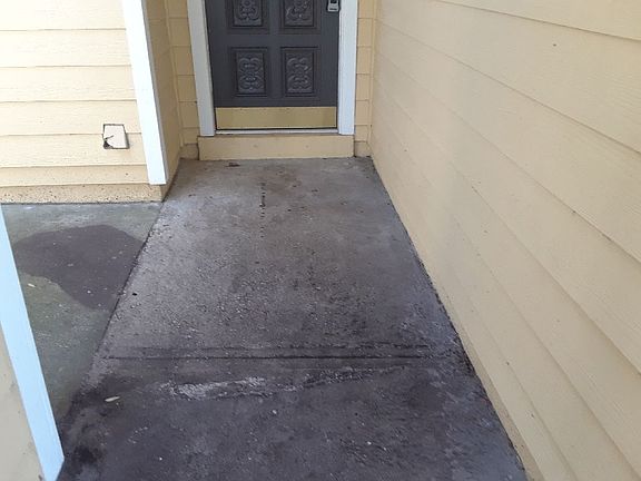 5th image of 7901 Los Robles Ct #7901