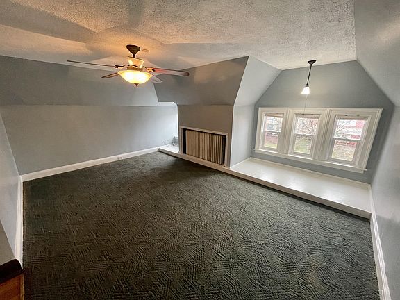 4th image of 440 Prospect Ave #4