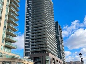 2075 Lakeshore Rd S, Burlington, ON