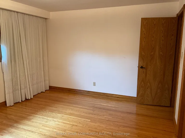 391 Glen Park Ave #UPPER — Photo 8