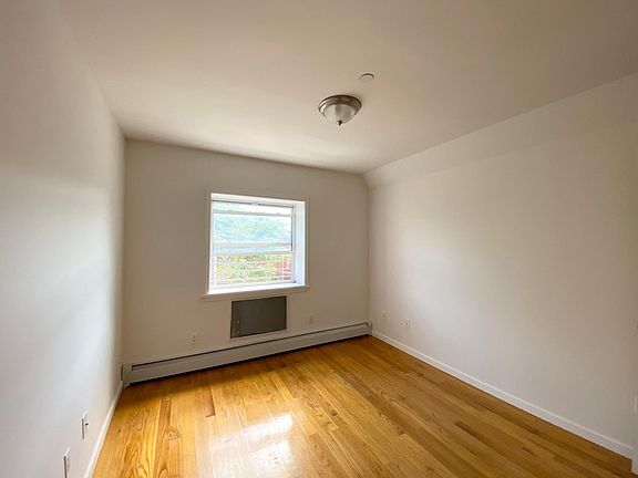4th image of 52-12 102nd St #3B