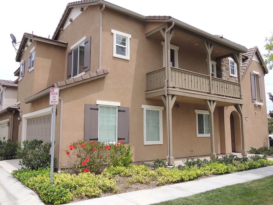 1st image of 15985 Moonflower Ave