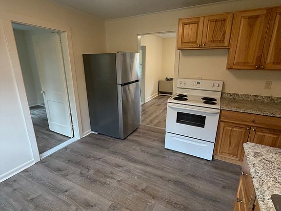 2nd image of 70 Chester Rd #4