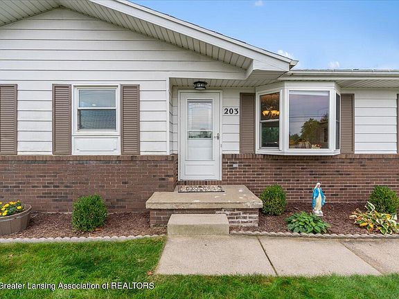 2nd image of 203 W Herbison Dr