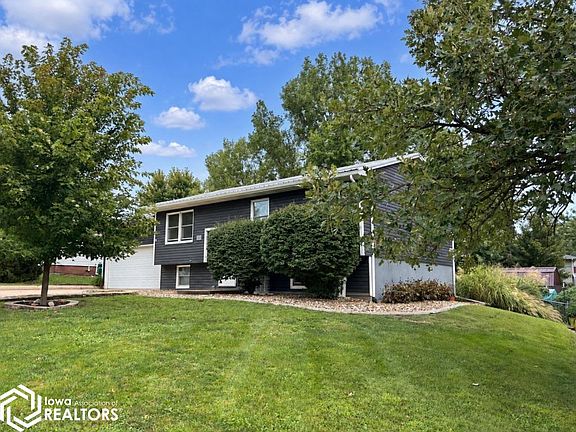 2nd image of 1601 Southview Cir