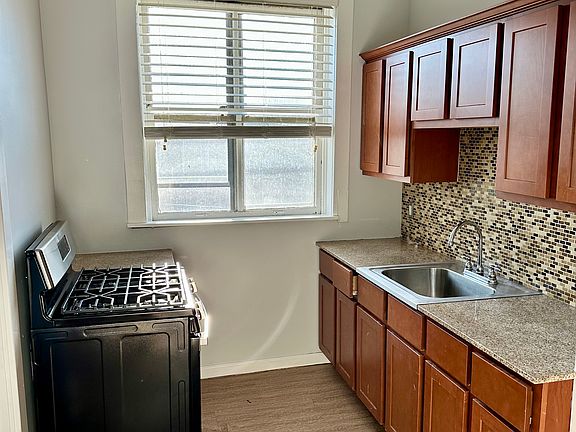 5th image of 6515 Clayton Ave APT 2E