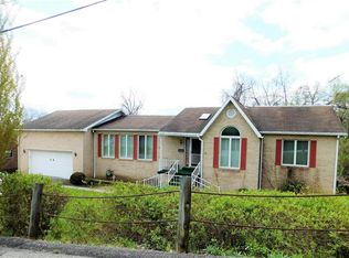 46 Scenery Blvd, Monessen, PA