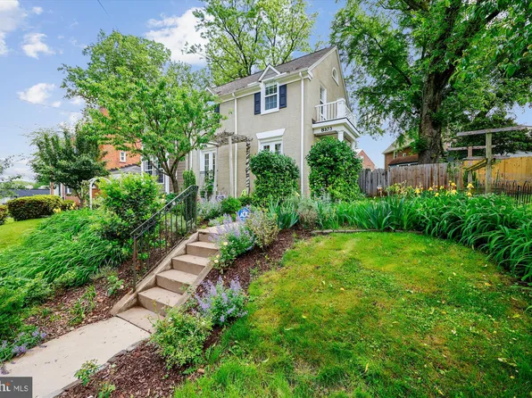 8103 Piney Branch Rd, Silver Spring, MD 20910