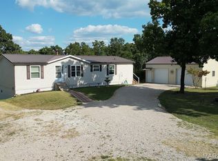 612 Perkins Rd, Saint Clair, MO 63077