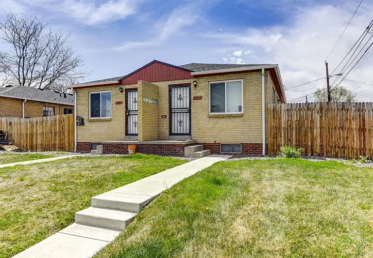 3205 Glencoe St — Photo 26