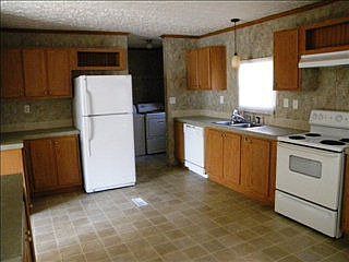 4th image of 237 Lee Dr