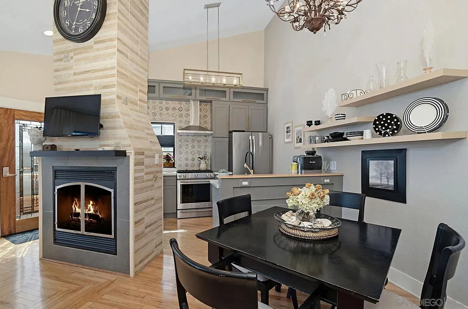 1 bed, 1.0 bath, 628 sqft, $3,000 — Photo 3