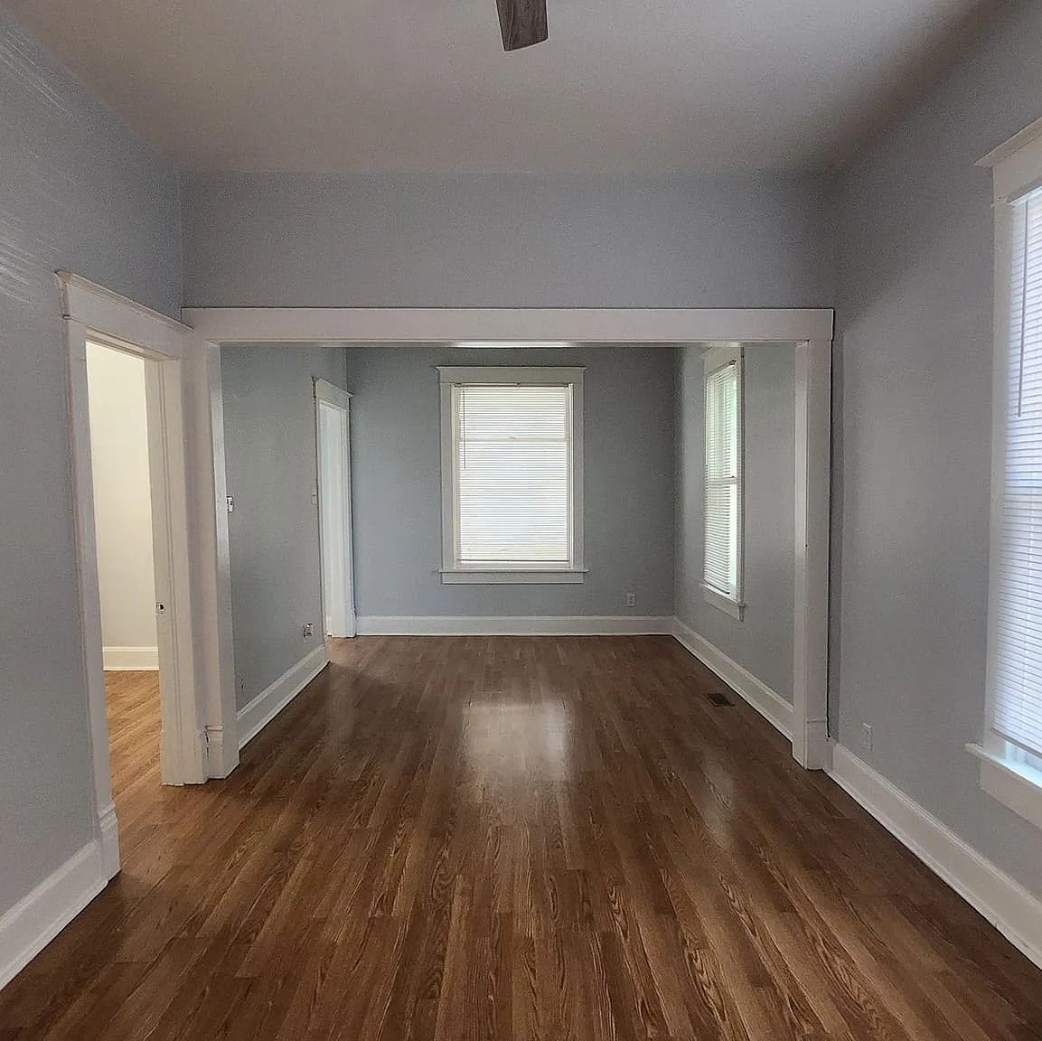 2 bed, 760 sqft, $1,300 — Photo 2