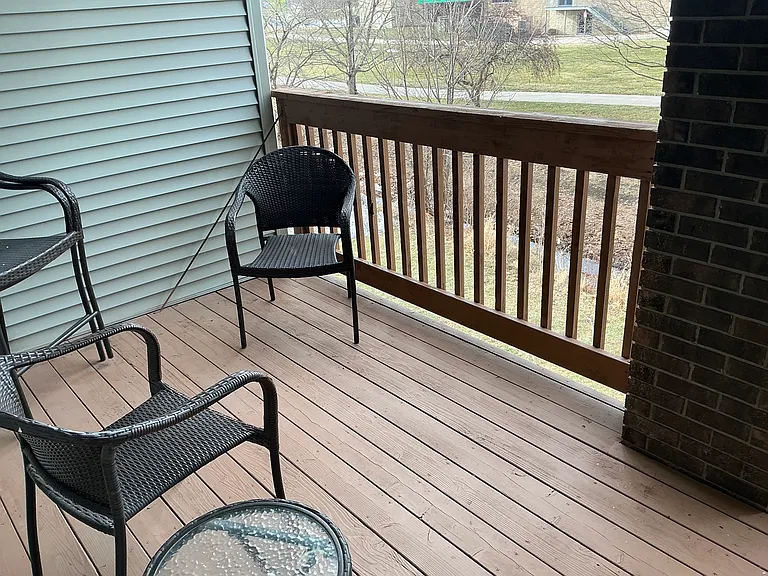 90 Circle Dr #7 — Photo 16
