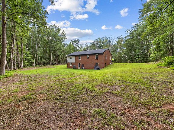 4th image of 47 Reva Ln