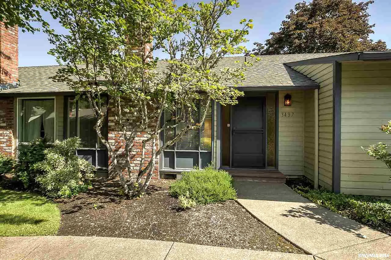 3437 NW Walnut Blvd photo 1