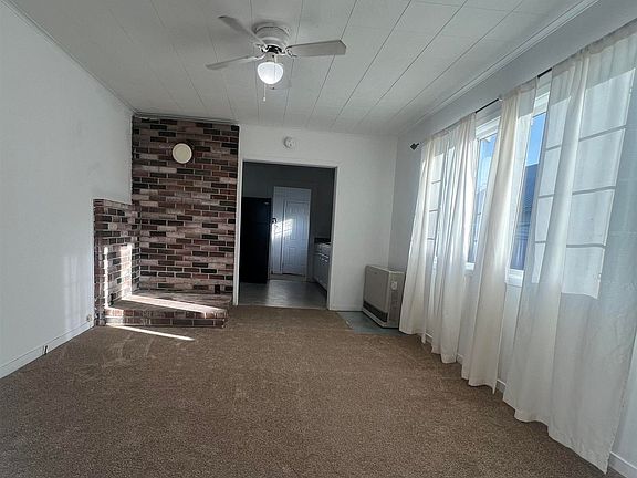 5th image of 625 Elm St