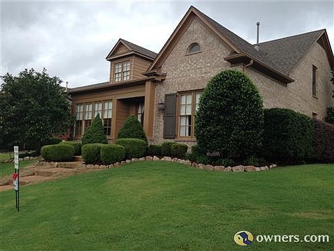 Large/Elevated Zero Lot on Corner