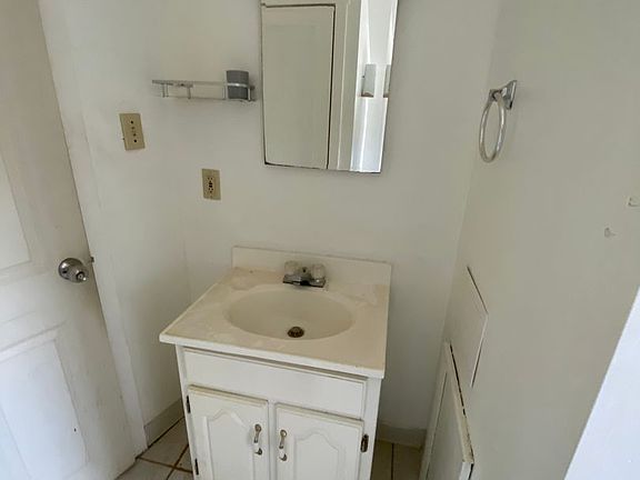 4th image of 1101 S 7th St APT 3
