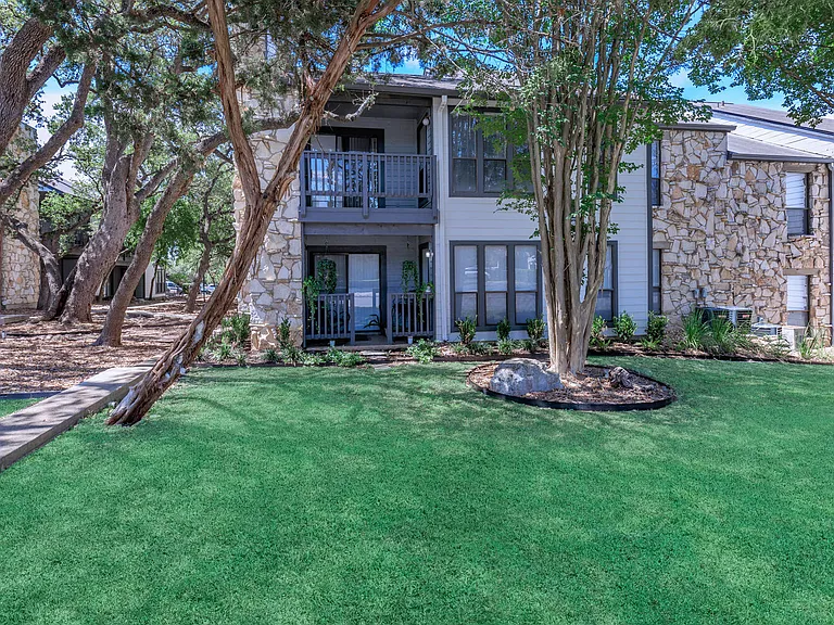 Aria — Photo 15