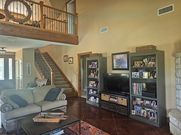4th image of 3851 County Road 156