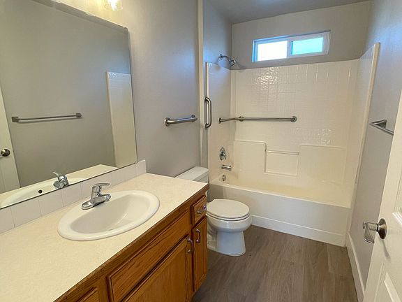5th image of 10162 W Garverdale Ln APT 202