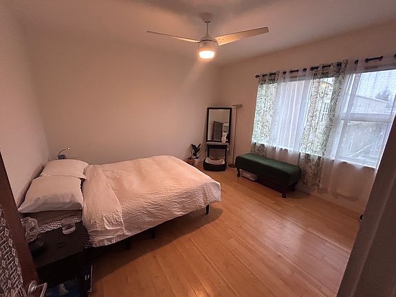 3rd image of 200 North St Ste 4