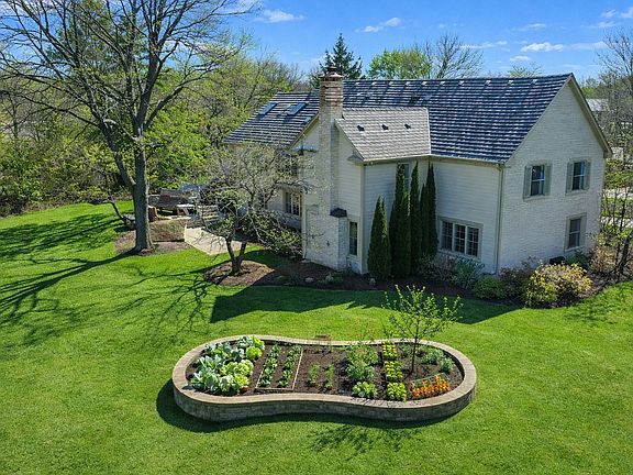 3rd image of 4 Ashford Ct