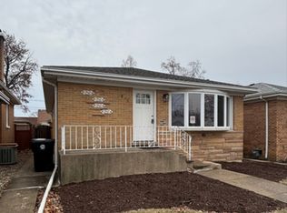 813 Westchester Blvd, Westchester, IL 60154