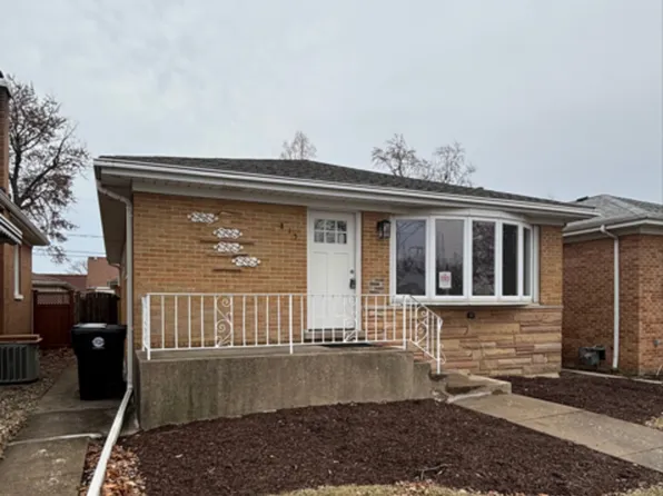 813 Westchester Blvd, Westchester, IL 60154