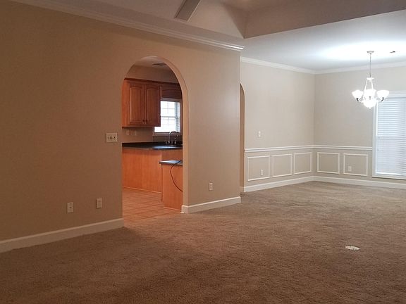 4th image of 3904 Oak Colony Dr