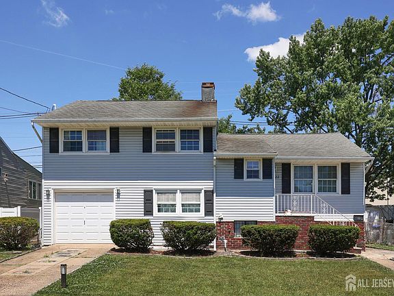 2nd image of 22 Webb Dr