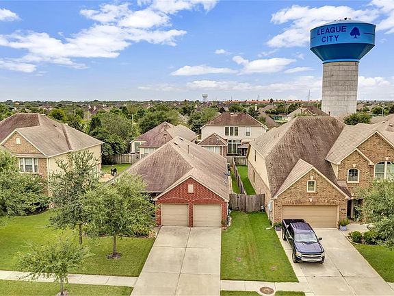 5th image of 3117 Crystal Cascade Ln