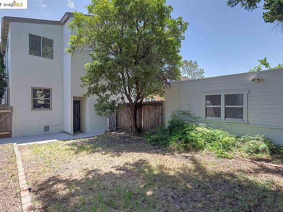 2nd image of 2933 Millsbrae Ave