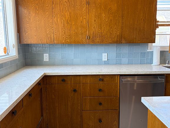 2nd image of 2374 Woods Ave