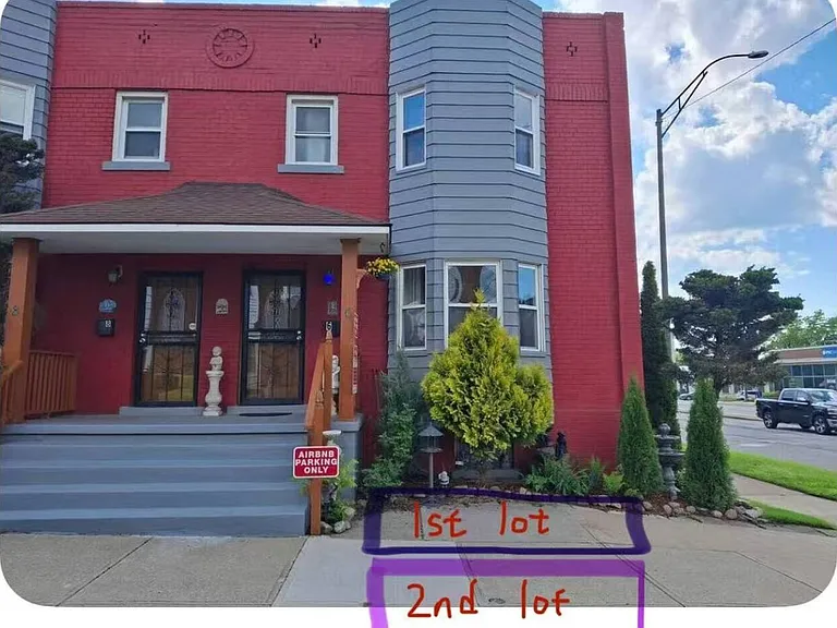 Chester Ave — Photo 28