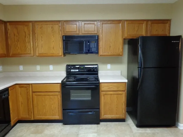 2276 Pewter Dr — Photo 9