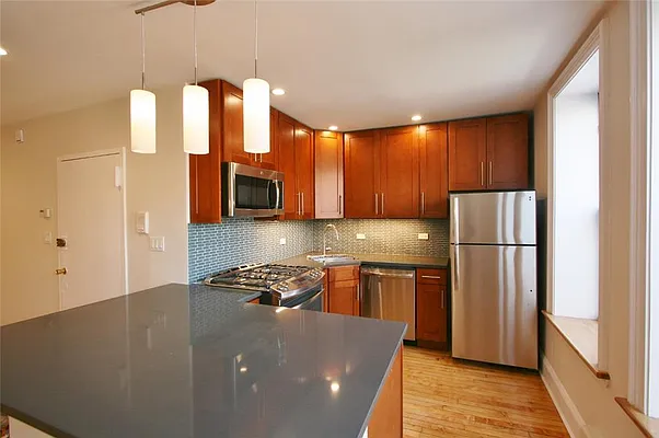 Rented by R New York | media 38