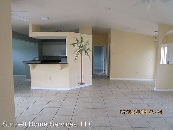 5th image of 1043 NW 39th Ave