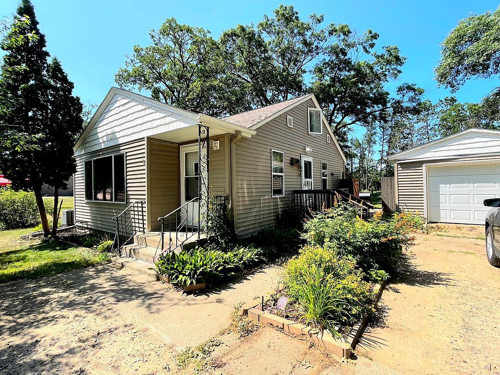 5648 Fairview Rd - Property Image