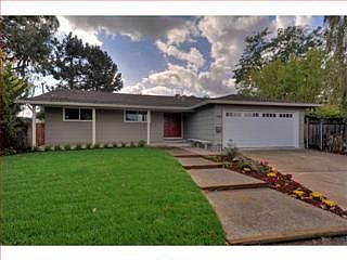 1st image of 1686 Peony Ln