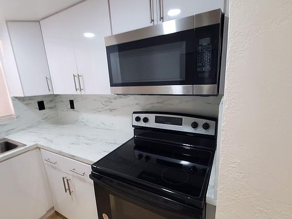 2nd image of 8850 Fontainebleau Blvd APT 103