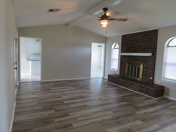 3rd image of 4101 SW Parkridge Blvd