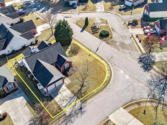 4th image of 105 Eastfield Ct