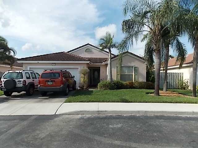 1st image of 16581 NW 9th St