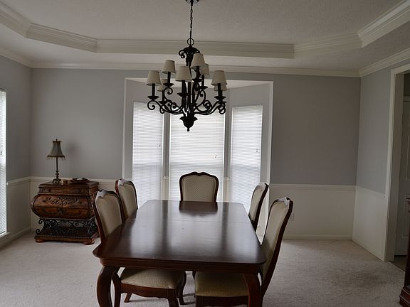 5th image of 6350 Rosemont Ln