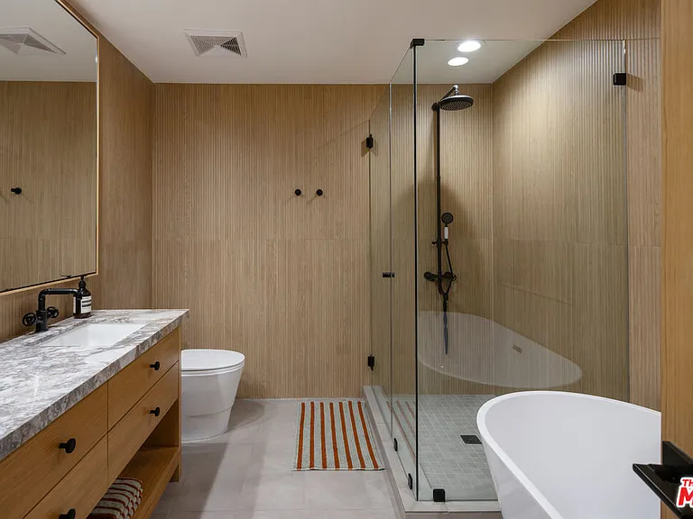 1033 Carol Dr #305 — Photo 12