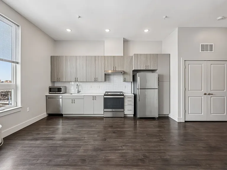SilverLake — Photo 155