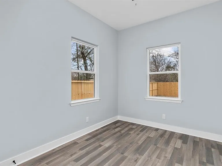 1010 Junell St — Photo 9